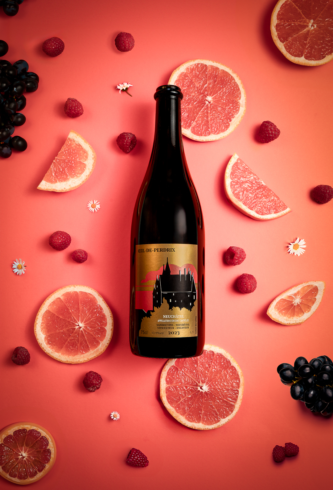 Photographie studio d'une bouteille de vin de Sandoz à Neuchâtel
